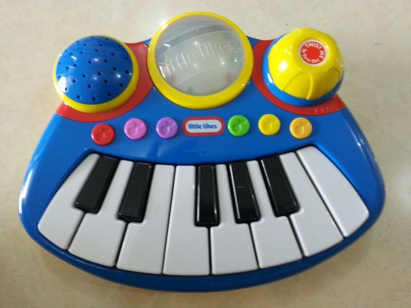 little%20tikes%20piano.jpg